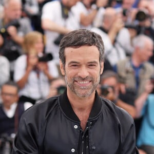 Romain Duris au photocall de "Le règne animal" lors du 76ème Festival International du Film de Cannes, le 18 mai 2023. © Jacovides/Moreau/Bestimage