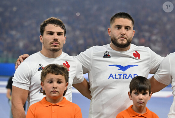 Antoine Dupont et Cyril Baille : France vs Ecosse (30-27) - Match préparatif pour la coupe du monde 2023 à Saint-Étienne le 12 août 2023. © Frédéric Chambert / Panoramic / Bestimage