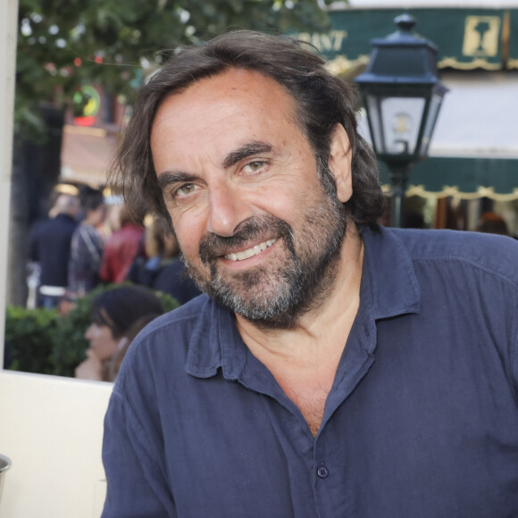 André Manoukian lors de la soirée de l'été littéraire et musical aux Deux Magots à Paris le 27 juin 2022. © Jack Tribeca / Bestimage