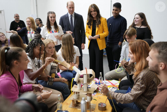 Le prince William et Kate Middleton - Visite à Factory Works à Birmingham pour marquer la Journée mondiale de la santé mentale, le 10 octobre 2023.