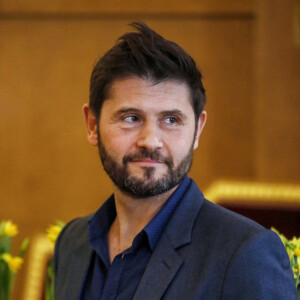 L'animateur d'LCI a fait part de toute sa tristesse dans un message publié sur X (ancien Twitter)
Christophe Beaugrand lors du lancement de l'opération 'Une Jonquille contre le cancer' sur la place du Panthéon à Paris, France, le 15 mars 2022. © Denis Guignebourg/BestImage