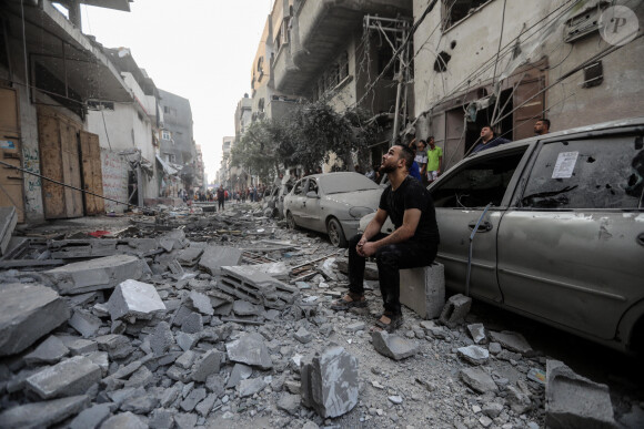 Effets des bombardements israéliens sur la ville de Gaza, en riposte à l'attaque du Hamas sur Israël. Octobre 2023. © Mahmoud Ajjour/Quds Net News via ZUMA Press Wire