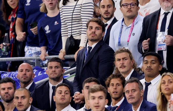 Antoine Dupont - People dans les tribunes du match de Coupe du monde de rugby entre la France et l'Italie (60-7) à Lyon le 6 octobre 2023. © Cyril Moreau-Dominique Jacovides/Bestimage