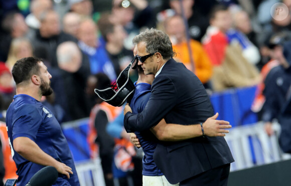 Antoine Dupont, Fabien Galthié - Coupe du Monde de Rugby France 2023 - Match de quart de finale "France-Afrique du Sud (28-29)" au Stade de France à Saint-Denis le 15 octobre 2023. © © Moreau-Jacovides/Bestimage  Rugby World Cup France 2023 - Quarter-final match "France-South Africa (28-29)" at the Stade de France in Saint-Denis on October 15, 2023. 