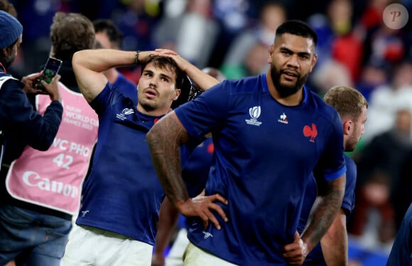 Antoine Dupont, Romain Taofifenua - Coupe du Monde de Rugby France 2023 - Match de quart de finale "France-Afrique du Sud (28-29)" au Stade de France à Saint-Denis le 15 octobre 2023. © © Moreau-Jacovides/Bestimage  Rugby World Cup France 2023 - Quarter-final match "France-South Africa (28-29)" at the Stade de France in Saint-Denis on October 15, 2023. 