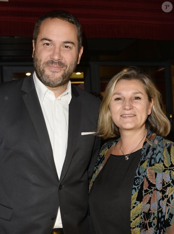 Bruce Toussaint et sa femme Catherine - Soirée "Stars et Saveurs" à l'occasion de la nouvelle carte élaborée par le chef Pierre Gagnaire au Fouquet's à Paris le 12 octobre 2015.