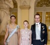 Les familles royales de Suède et de Norvège étaient elles aussi représentées. 
Princesse Victoria de Suède, princesse Estelle de Suède, Daniel de Suède - Banquet royal organisé pour les 18 ans du prince héritier Christian de Danemark, Copenhague, 15 octobre 2023.