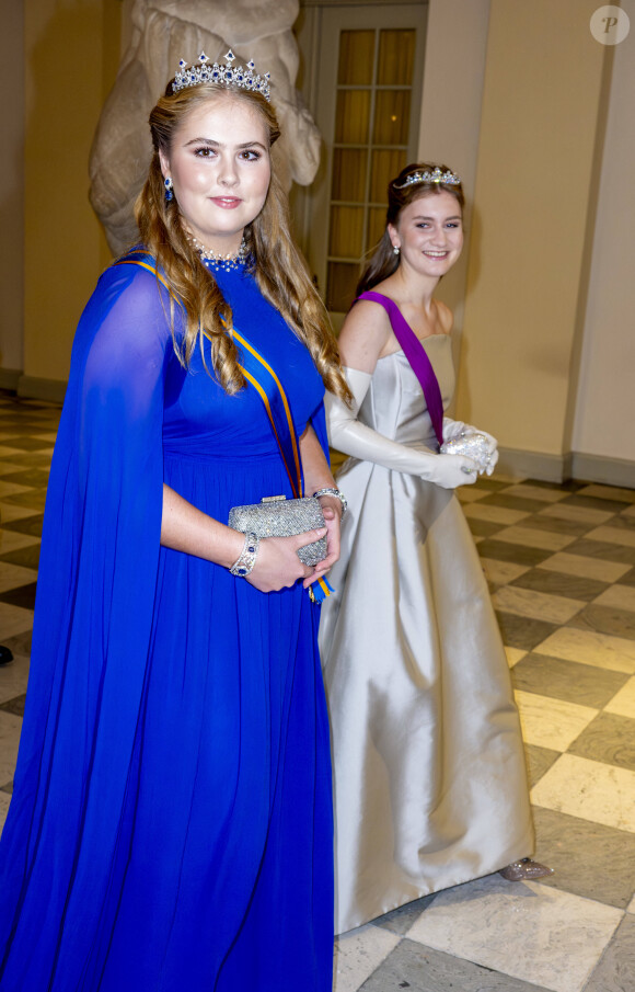 Catharina Amalia des Pays-Bas, Elisabeth de Belgique - Banquet royal organisé pour les 18 ans du prince héritier Christian de Danemark, Copenhague, 15 octobre 2023.