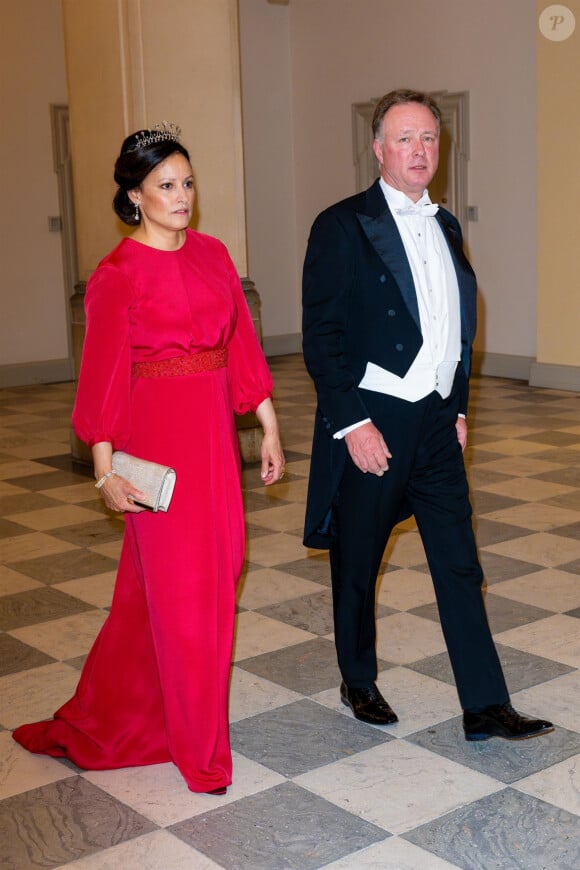 Prince Gustav zu Sayn-Wittgenstein-Berleburg et Princesse Carina zu Sayn-Wittgenstein-Berleburg - Banquet royal organisé pour les 18 ans du prince héritier Christian de Danemark, Copenhague, 15 octobre 2023.