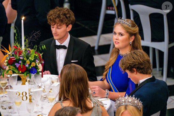 Catharina-Amalia des Pays-Bas - Banquet royal organisé pour les 18 ans du prince héritier Christian de Danemark, Copenhague, 15 octobre 2023.