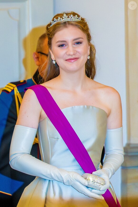 Elisabeth de Belgique - Banquet royal organisé pour les 18 ans du prince héritier Christian de Danemark, Copenhague, 15 octobre 2023.