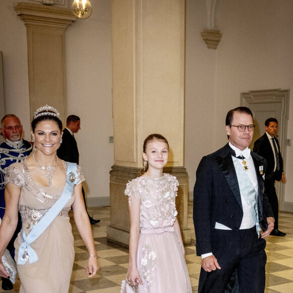 Princesse Victoria de Suède, son mari, le prince Daniel de Suède et sa fille, Estelle de Suède - Banquet royal organisé pour les 18 ans du prince héritier Christian de Danemark, Copenhague, 15 octobre 2023.
