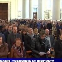 Obsèques de Dominique Bernard, ses filles Héloïse, Clélia et Mélisande livrent un discours très émouvant : "Je crois en..."