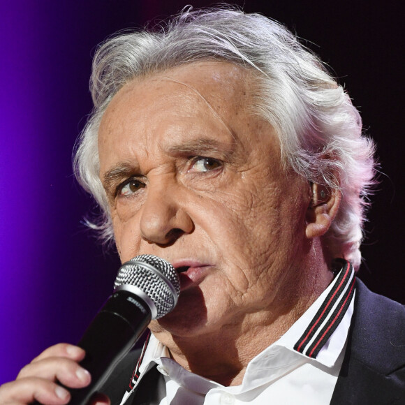 Michel Sardou a expliqué pourquoi il souriait rarement.
Exclusif - Michel Sardou - Enregistrement de l'émission "Bon Anniversaire Laurent Gerra" au Pavillon Baltard à Nogent-sur-Marne. L'émission sera diffusée sur France 2 le jour J du 50ème anniversaire de L. Gerra. © Pierre Perusseau/Bestimage 