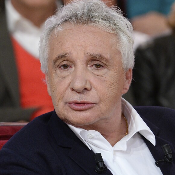 Michel Sardou - Enregistrement de l'émission " Vivement Dimanche " Spéciale Les enfants du Top 50, le 8 octobre 2014. L'émission sera diffusée le 12 Octobre 2014.