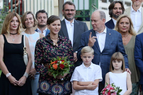 la princesse Charlene de Monaco, Le prince Albert II de Monaco, La princesse Gabriella de Monaco, comtesse de Carladès, Le prince Jacques de Monaco, marquis des Baux et Dimitri Rassam lors du traditionnel pique-nique "U Cavagnëtu" au parc Princesse Antoinette à Monaco le 9 septembre 2023. © Claudia Albuquerque / Bestimage 