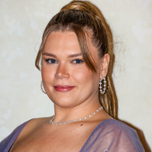 Camille Gottlieb était rayonnante dans une robe mauve
Camille Gottlieb au photocall du Bal du Centenaire en hommage au Prince Rainier III à l'atrium du Casino de Monte-Carlo à Monaco, le 20 octobre 2023. © Jean-Charles Vinaj/Pool Monaco/Bestimage 