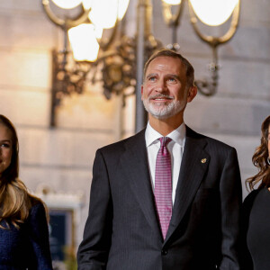 La reine Sofia, la princesse Leonor, le roi Felipe VI d'Espagne, la reine Letizia d'Espagne etlL'infante Sofia d'Espagne - La famille royale d'Espagne lors de la cérémonie des "Prix Princesse des Asturies 2023" à Oviedo, Espagne, le 20 octobre 2023. 