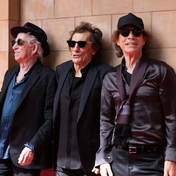Impossible d'être passé à côté de la nouvelle : les Rolling Stones sont de retour avec un nouvel album, Hackney Diamonds.

Les Rolling Stones : Ronnie Wood, Keith Richards, Mick Jagger