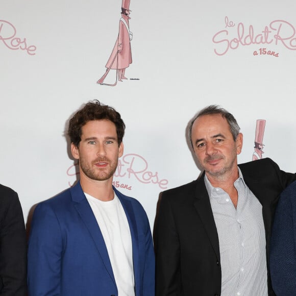 Exclusif - Pierre-Dominique Burgaud, Julien Alluguette, Pierre Alexandre Vertadier et Louis Chedid lors de la première représentation du spectacle "Soldat Rose" au Rex à Paris, France, le 21 octobre 2023. © Coadic Guirec/Bestimage