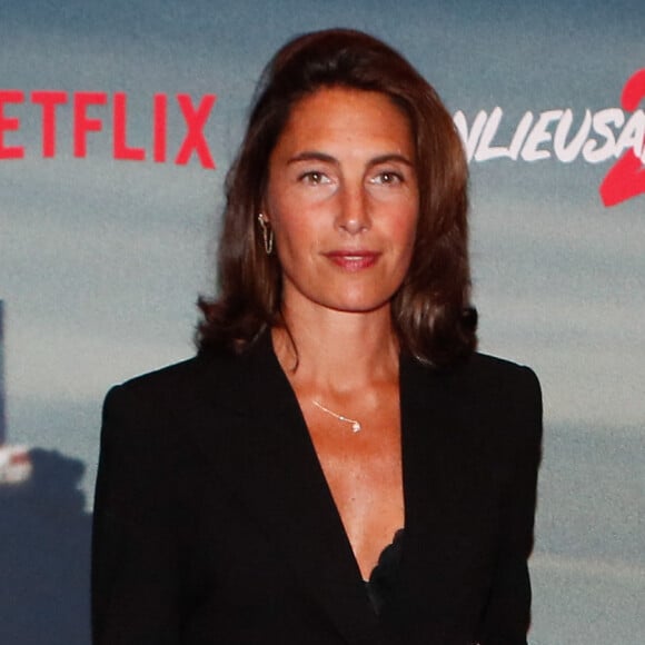 En plus de gérer sa carrière d'une main de fer, Alessandra Sublet a une vie privée bien remplie.
Alessandra Sublet - Avant-première du film "Banlieusards 2", diffusé sur Netflix, au cinéma Publicis à Paris. © Christophe Clovis / Bestimage