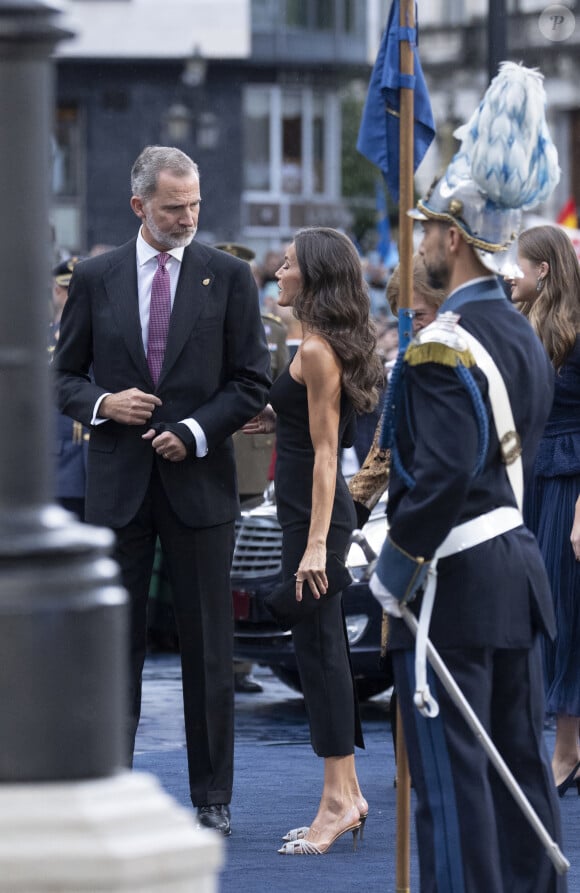 Le roi Felipe VI et la reine Letizia d'Espagne - La famille royale d'Espagne lors de la cérémonie des "Prix Princesse des Asturies 2023" à Oviedo, Espagne, le 20 octobre 2023. 