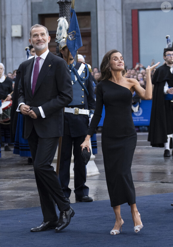 Le roi Felipe VI et la reine Letizia d'Espagne - La famille royale d'Espagne lors de la cérémonie des "Prix Princesse des Asturies 2023" à Oviedo, Espagne, le 20 octobre 2023. 