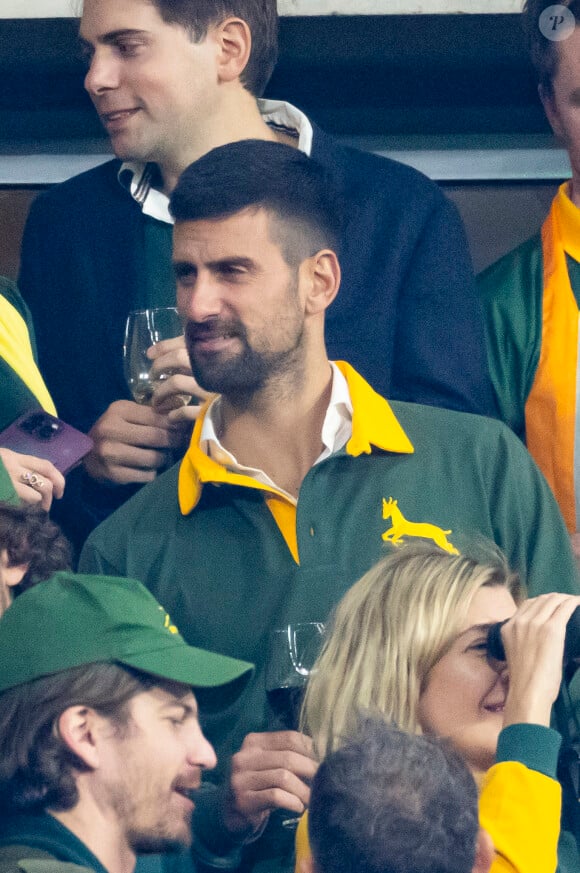 Novak Djokovic était en tribunes
Novak Djokovic - Personnalités à la finale de la coupe du monde de rugby Afrique du Sud / Nouvelle Zélande (12 - 11) au stade de France à Saint-Denis le 28 octobre 2023. 