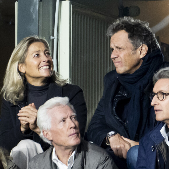 Le couple a pu profiter d'un moment en amoureux
Anne Sophie Lapix et Arthur Sadoun - Personnalités à la finale de la coupe du monde de rugby Afrique du Sud / Nouvelle Zélande (12 - 11) au stade de France à Saint-Denis le 28 octobre 2023. 