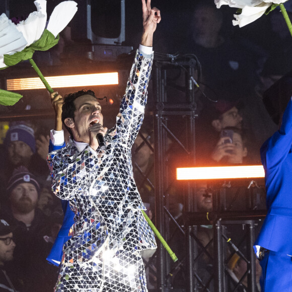 Medley de Mika - Personnalités à la finale de la coupe du monde de rugby Afrique du Sud / Nouvelle Zélande (12 - 11) au stade de France à Saint-Denis le 28 octobre 2023. 