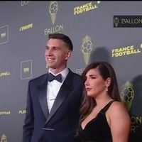 "Il allait pas nous..." : Emiliano Martinez, le gardien qui s'est moqué de Mbappé "chahuté" au Ballon d'or 2023