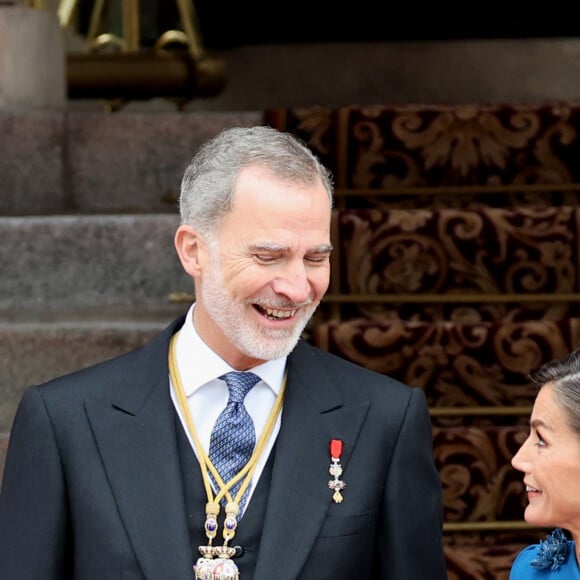 La famille royale d'Espagne arrive à la cérémonie de serment de la princesse Leonor à Madrid le 31 octobre 2023. 