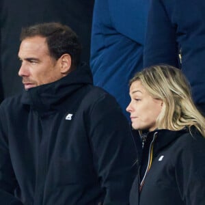 Une information que ni Laure Boulleau ni Bruno Cheyrou n'ont souhaité commenter.
Laure Boulleau enceinte et Bruno Cheyrou - People des les tribunes de la coupe du Monde de Rugby France 2023 - Match de quart de finale "France-Afrique du Sud (28-29)" au Stade de France à Saint-Denis 15 octobre 2023. © Moreau-Jacovides/Bestimage