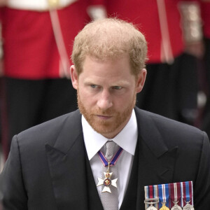 Le prince Harry, duc de Sussex, et Meghan Markle, duchesse de Sussex - Les membres de la famille royale et les invités arrivent à la messe du jubilé, célébrée à la cathédrale Saint-Paul de Londres, Royaume Uni, le 3 juin 2022. © Avalon/Panoramic/Bestimage 