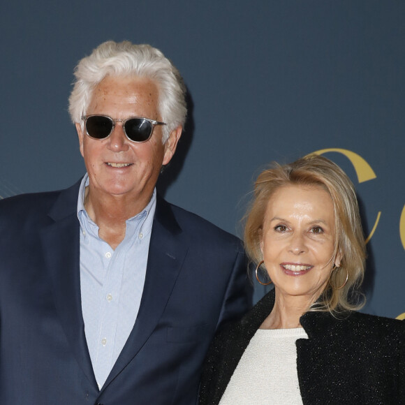 Pierre Dhostel et sa femme Carole Bellemare - Soirée de gala "Coeur Central" au profit de Terre d'Impact fonds de dotation de la FFT et de l'association Fête le Mur sur le Court Central Philippe Chatrier à Roland Garros, Paris le 5 juillet 2022. © Marc Ausset-Lacroix/Bestimage