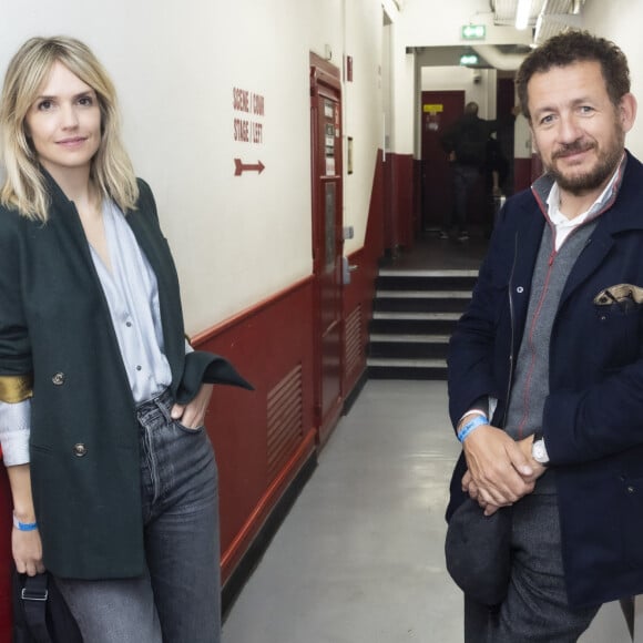 Exclusif - Dany Boon avec sa compagne Laurence Arné - Backstage du concert du chanteur et pianiste américano-canadien Rufus Wainwrigh au Grand Rex à Paris en pleine tournée européenne pour son nouvel album "Unfollow the Rules" le 30 mars 2022. © Jack Tribeca / Bestimage 