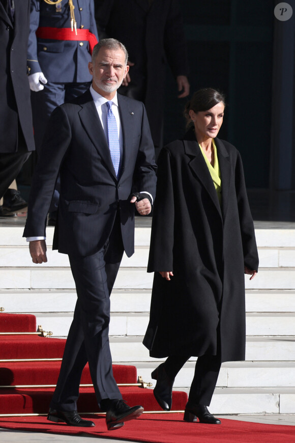 Le roi Felipe VI et la reine Letizia d'Espagne, entament leur voyage officiel au Danemark au départ de Madrid, le 6 novembre 2023. La visite du couple royal espagnol, du 6 au 8 novembre 2023, servira à mettre en valeur et à renforcer les liens bilatéraux et les relations entre les deux pays. 