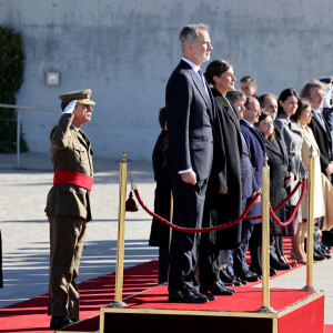 Le roi Felipe VI et la reine Letizia d'Espagne, entament leur voyage officiel au Danemark au départ de Madrid, le 6 novembre 2023. La visite du couple royal espagnol, du 6 au 8 novembre 2023, servira à mettre en valeur et à renforcer les liens bilatéraux et les relations entre les deux pays. 