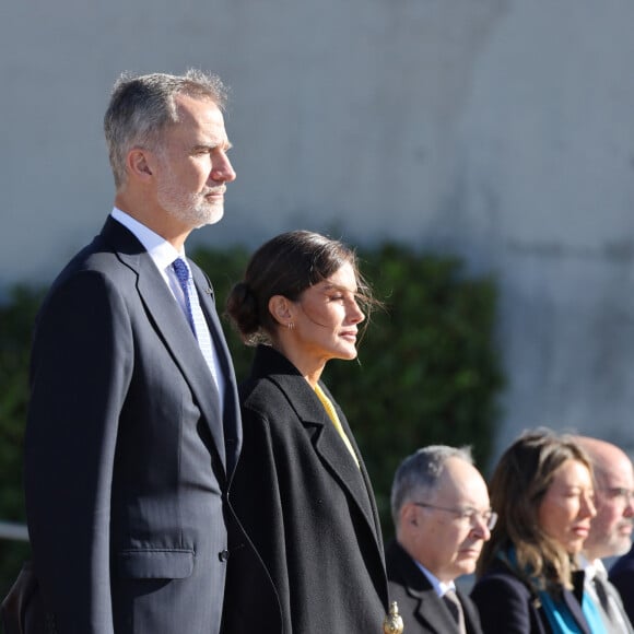 Le roi Felipe VI et la reine Letizia d'Espagne, entament leur voyage officiel au Danemark au départ de Madrid, le 6 novembre 2023. La visite du couple royal espagnol, du 6 au 8 novembre 2023, servira à mettre en valeur et à renforcer les liens bilatéraux et les relations entre les deux pays. 