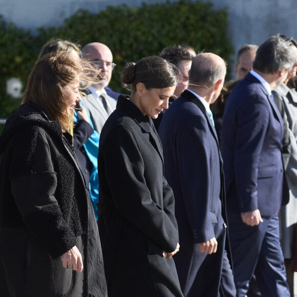 Le roi Felipe VI et la reine Letizia d'Espagne, au départ pour leur voyage officiel au Danemark de Madrid, Espagne, le 6 novembre 2023. La visite du couple royal espagnol, servira à mettre en valeur et à renforcer les liens bilatéraux et les relations entre les deux pays, du 6 au 8 novembre 2023. 