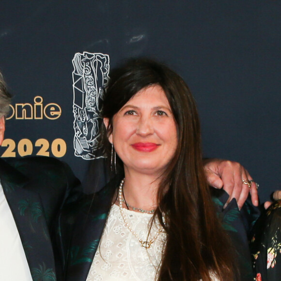 Daniel Auteuil, sa femme Aude Ambroggi et sa fille Nelly Auteuil lors du photocall lors de la 45e cérémonie des César à la salle Pleyel à Paris le 28 février 2020. © Dominique Jacovides / Olivier Borde / Bestimage