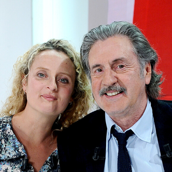 Daniel Auteuil et sa fille Aurore Auteuil - Enregistrement de l'émission "Vivement Dimanche prochain" au studio Gabriel. Le 19 décembre 2018 © Guillaume Gaffiot / Bestimage
