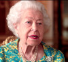 "Ma grand-mère nous a demandé ce qu'Archie voulait pour Noël et Meghan a répondu 'un gaufrier'".
La reine Elisabeth (Elizabeth) II d'Angleterre prend le thé avec l'ours Paddington dans une vidéo diffusée en ouverture du concert de son jubilé de platine devant Buckingham Palace, le 4 juin 2022. A 96 ans, la souveraine démontre son sens de l'humour dans ce court métrage.

