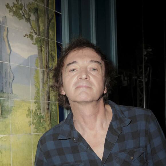 Le mardi 14 novembre 2023, Bernard Montiel a le plaisir de recevoir le chanteur Cali dans son émission diffusée sur OlympiaTV.
Exclusif - Cali - Enregistrement de l'émission "OlympiaScope". Le 11 octobre 2023. © Jack Tribeca / Bestimage
