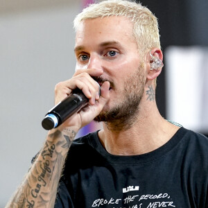 L'émission Popstars aura permis de propuler la carrière d'innombrables artistes. A l'instar de Matt Polora ou encore les L5 !
Matt Pokora (M.Pokora) interprète quelques chansons dans le cadre d'une animation Radio Scoop au Gymnase Mado Bonnet à Lyon le 26 octobre 2023. 