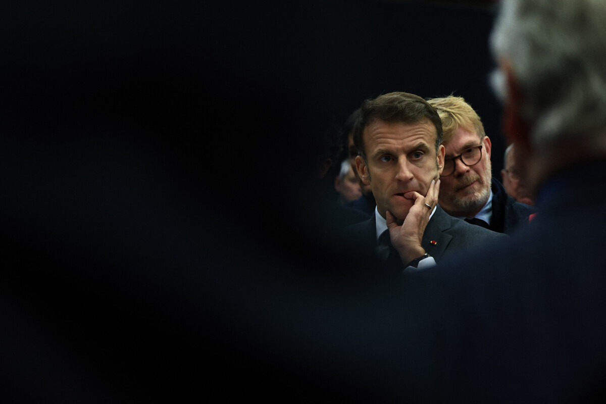 Photo : Le président français Emmanuel Macron arrive pour rencontrer ...