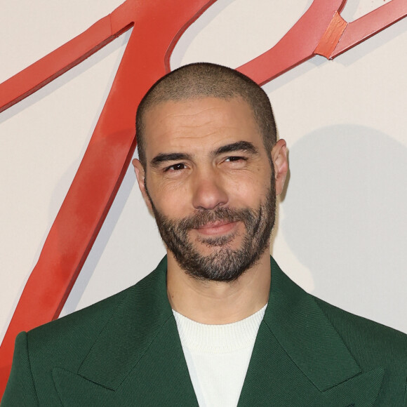 Le comédien de 42 ans s'est rendu, dans un élégant costume deux pièces de couleur vert émeraude, à l'avant-première du long-métrage.
Tahar Rahim - Avant-première mondiale du film "Napoléon" à la Salle Pleyel à Paris le 14 novembre 2023. © Coadic Guirec / Bestimage