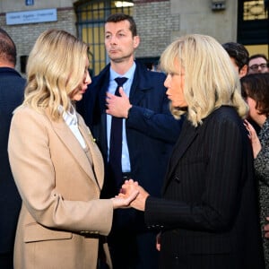 La Première Dame française Brigitte Macron, son homologue la Première Dame ukrainienne Olena Zelenska et le ministre de l'Éducation nationale, visitent l'école élémentaire publique de l'Arbalète du 5ème arrondissement qui accueille des enfants ukrainiens à Paris, France, le 9 novembre 2023. © Pierre Perusseau/Bestimage 