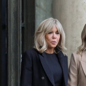 La Première Dame française Brigitte Macron reçoit son homologue la Première Dame ukrainienne Olena Zelenska pour un entretien au palais de l'Elysée à Paris, France, le 9 novembre 2023. © Stéphane Lemouton/Bestimage 