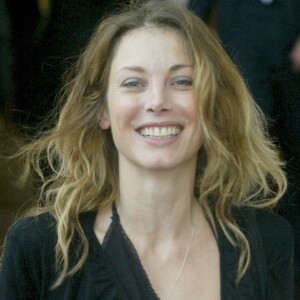Elle est enfin sortie de la rue et s'est trouvée un logement à Paris.
En France, Mallaury Nataf, lors du mariage d'Henri Leconte et Florentine à la mairie de Levallois-Perret le 9 septembre 2005.